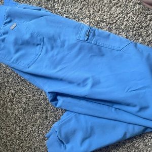 Figs Ceil blue M top and M Tall jogger scrub bottoms